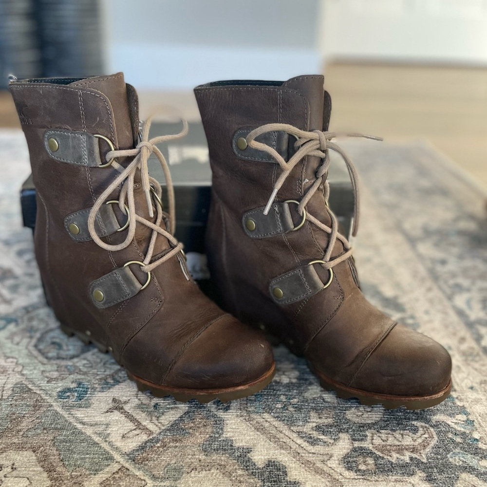 Sorel Joan of Arctic boots